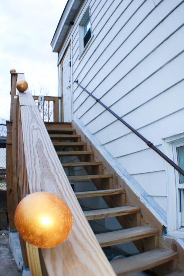 California Ave - 2 Bedroom - Home Away From Home! Pittsburgh Ngoại thất bức ảnh