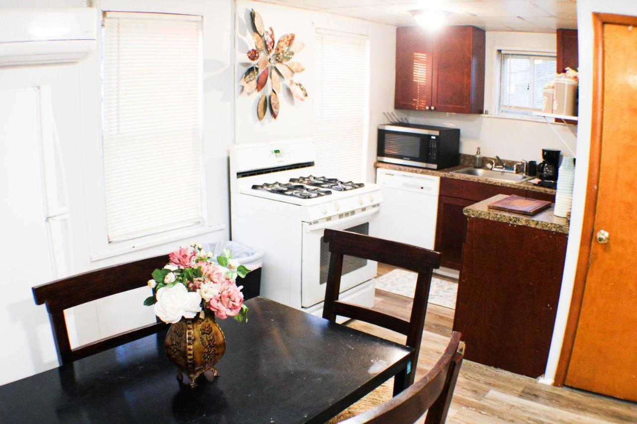 California Ave - 2 Bedroom - Home Away From Home! Pittsburgh Ngoại thất bức ảnh