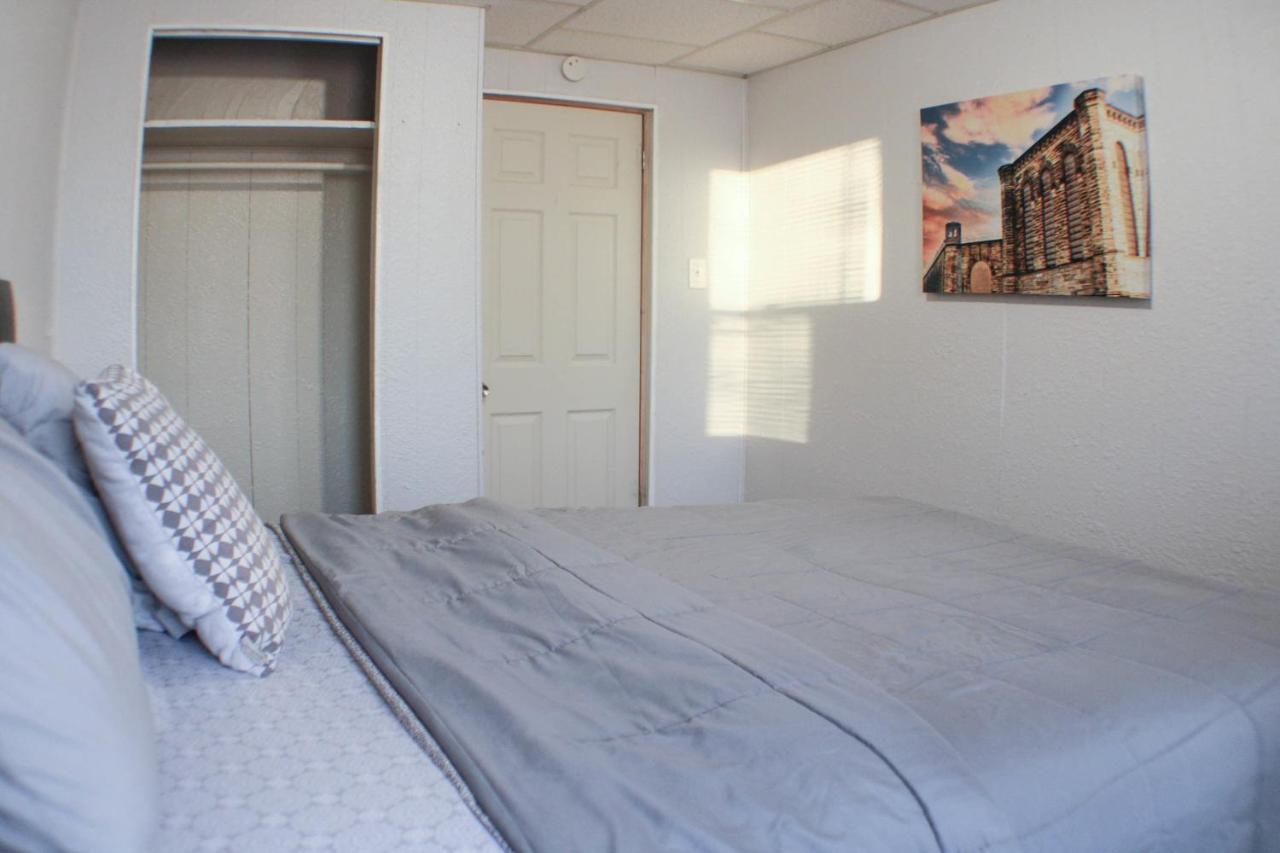 California Ave - 2 Bedroom - Home Away From Home! Pittsburgh Ngoại thất bức ảnh